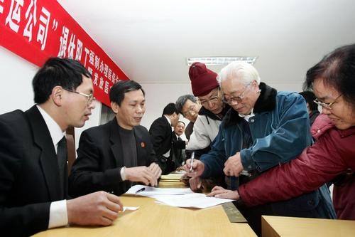 誰(shuí)最反對(duì)延遲退休？這3種人給出的答案，道盡心酸