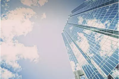 網(wǎng)上買保險(xiǎn)和線下買保險(xiǎn)哪種比較好？